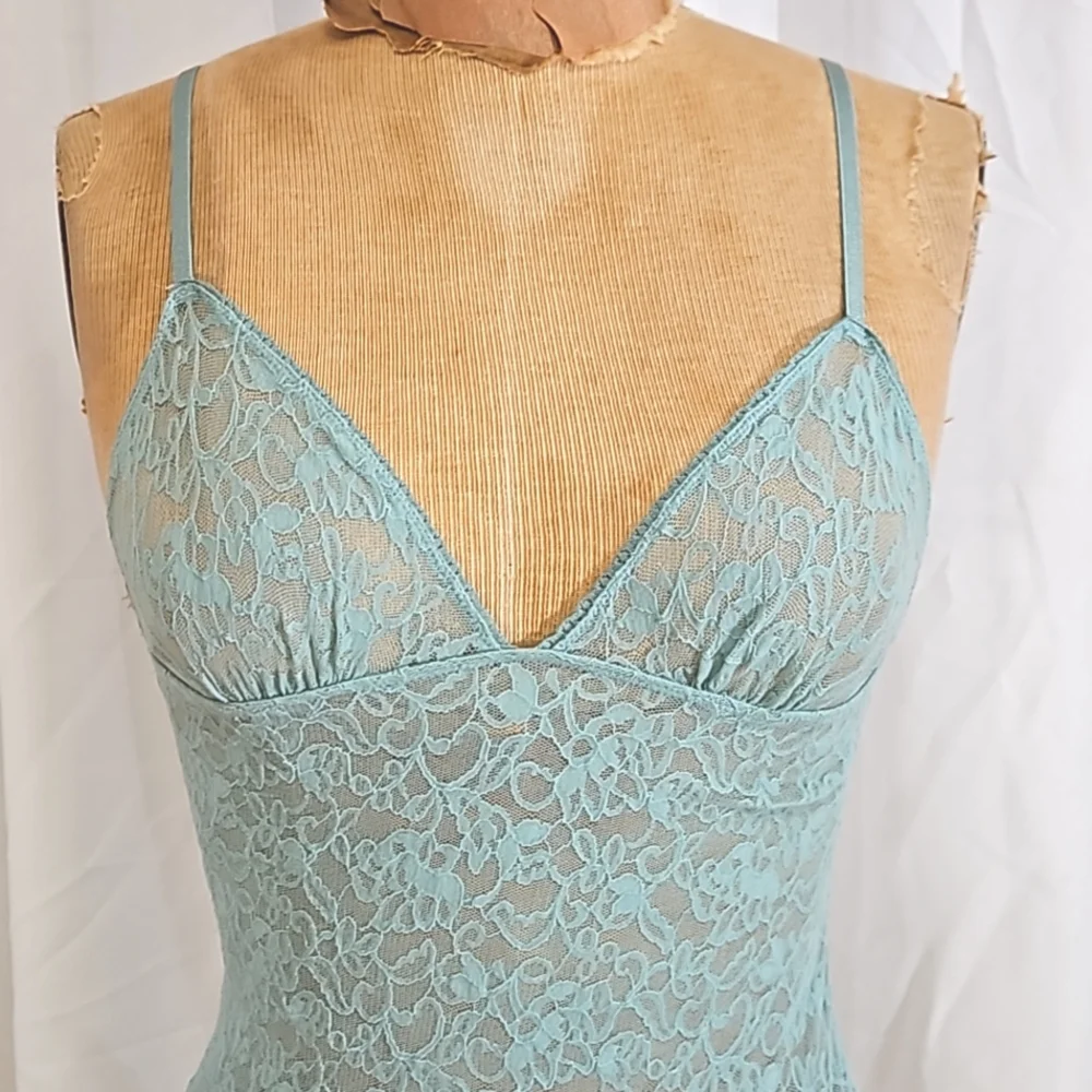 Victoria's Secret stretchy lace aqua Chemise NWT